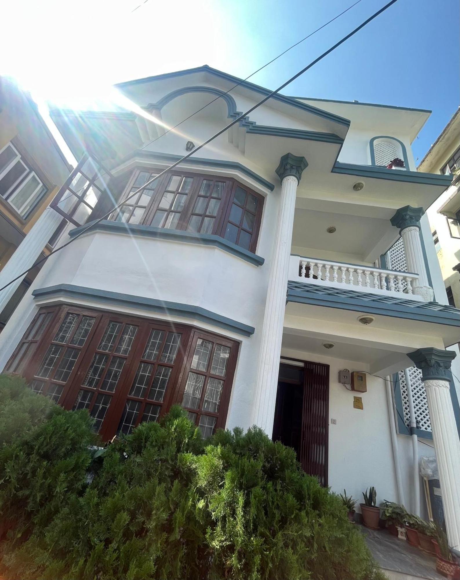 Drakon Nest Homestay Катманду Екстер'єр фото