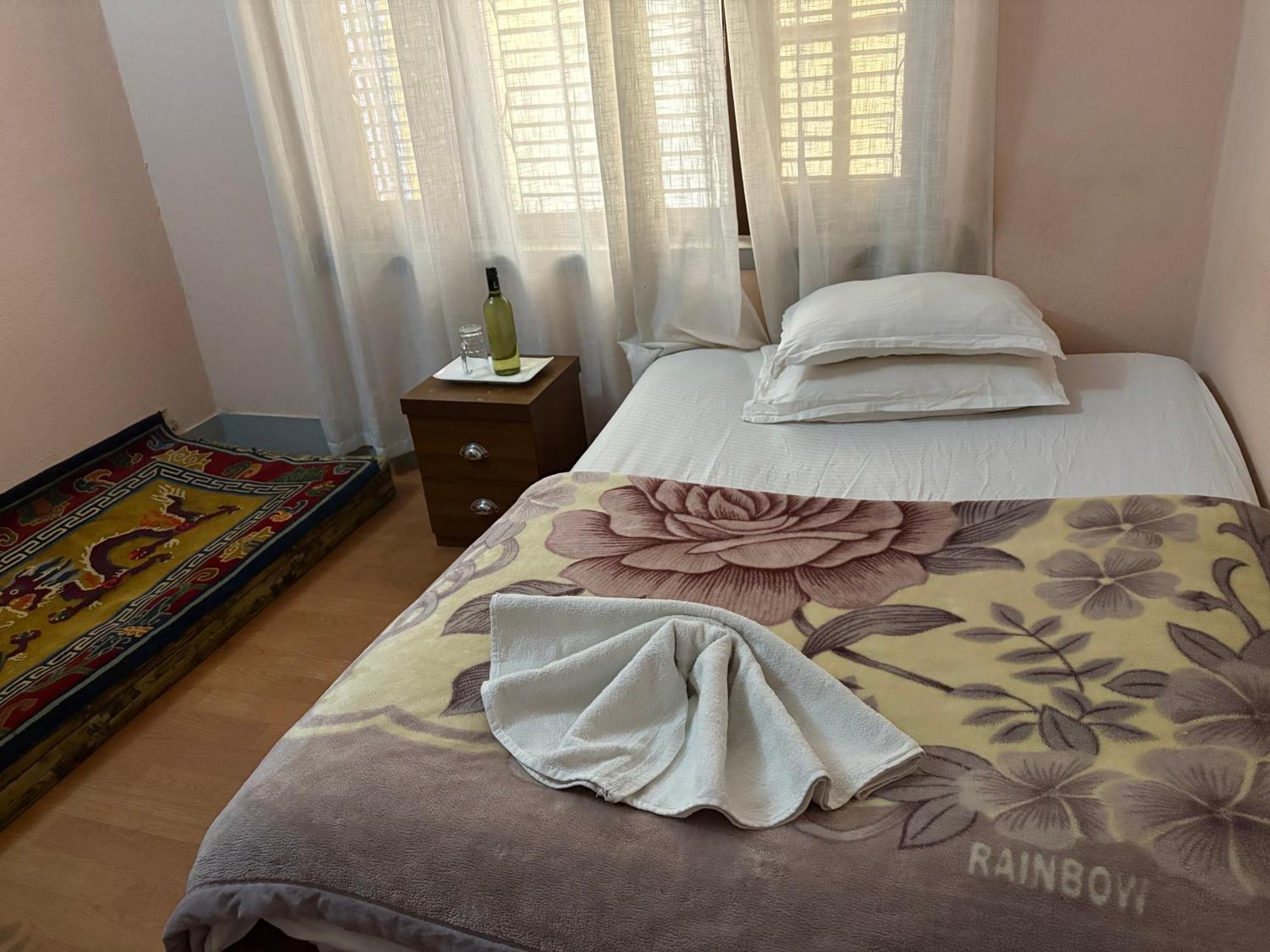 Drakon Nest Homestay Катманду Екстер'єр фото